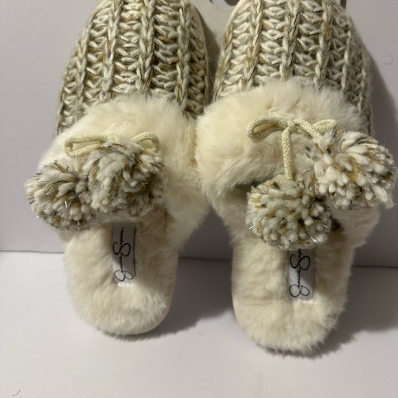 Jessica Simpson Cozy Knit and Faux Fur Slippers - Picture 1 of 5